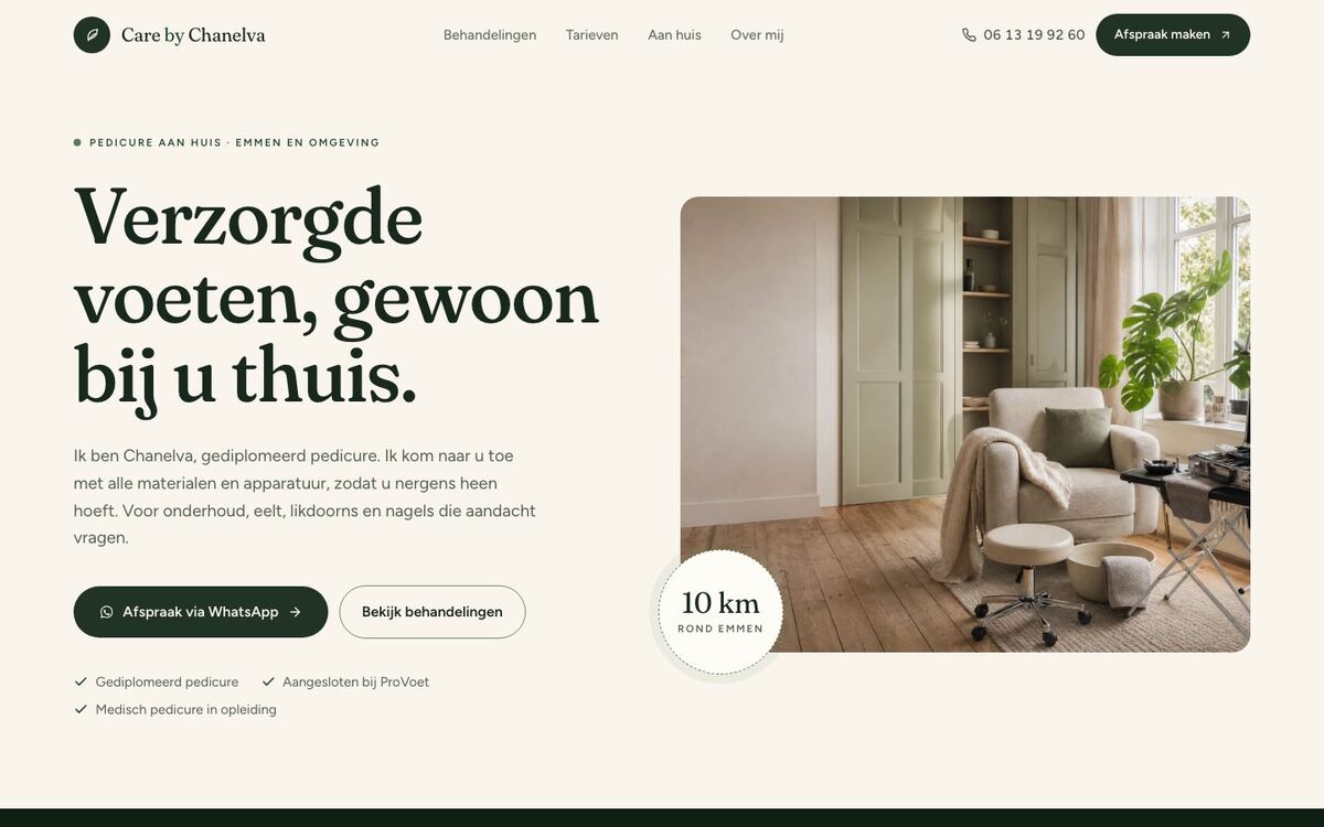 De website van Care by Chanelva op een laptop